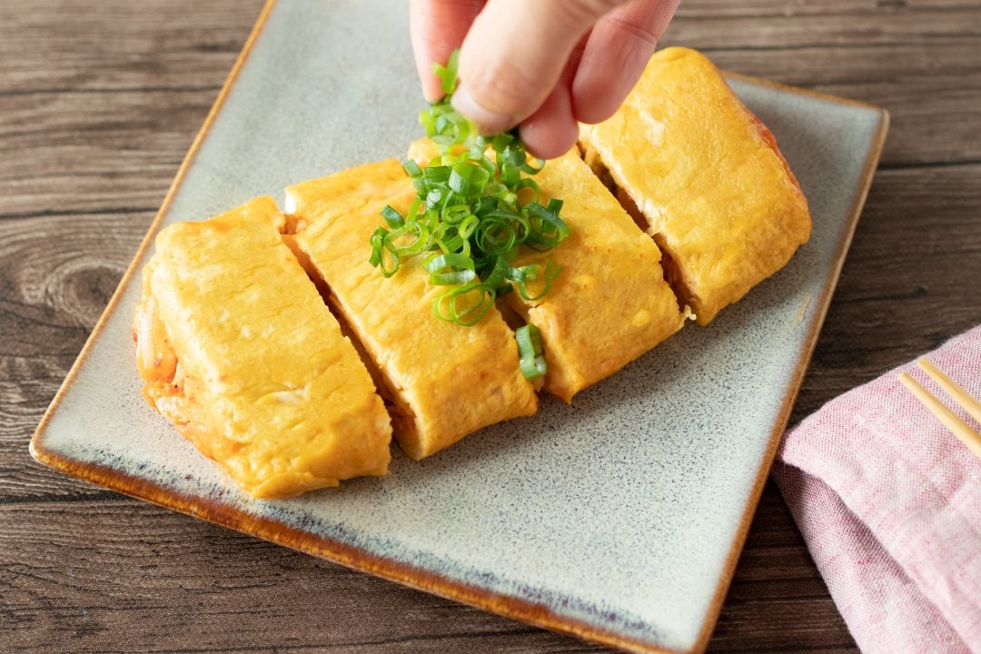 10分でできる とろ り濃厚絶品キムチーズ厚焼き Ol仕事めし Macaroni