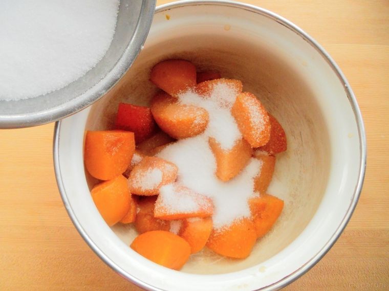 お菓子や料理に 自家製 あんずジャム の作り方とアレンジレシピ5選 Macaroni