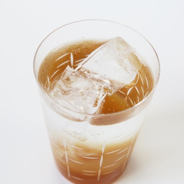 伊良コーラ×丸山珈琲。コーヒー豆を使ったクラフトコーラのシロップが新発売!の画像
