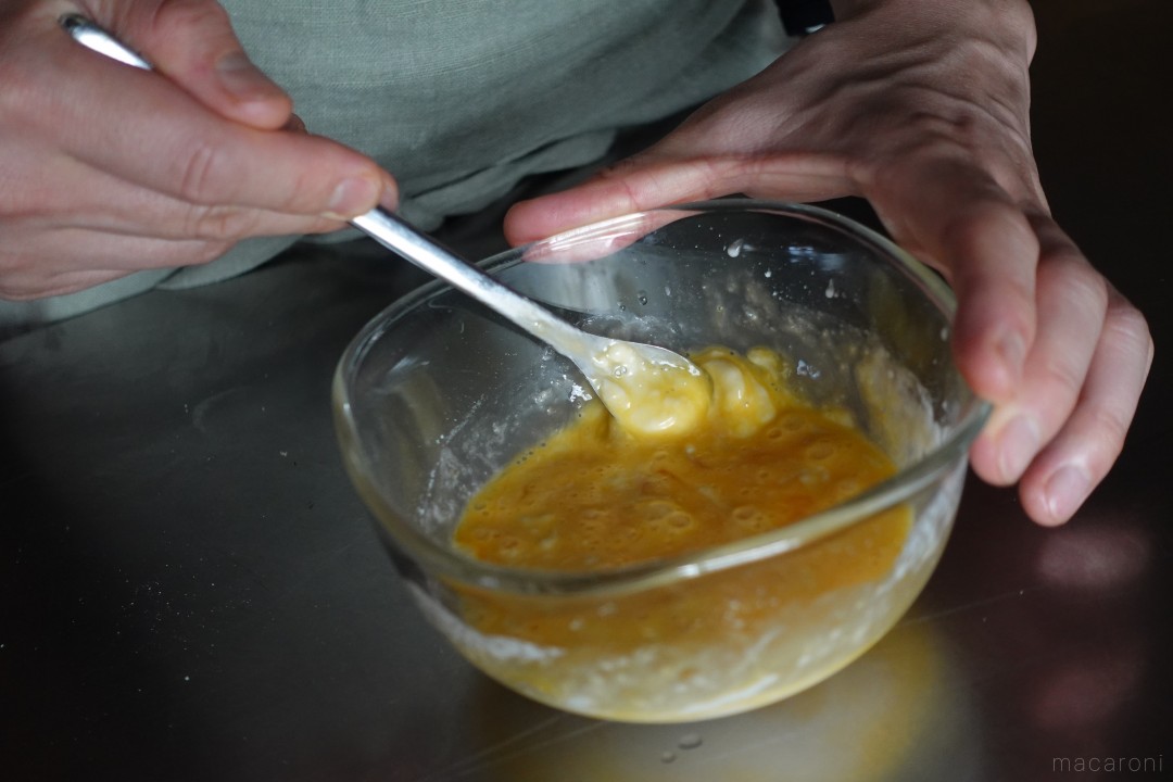 酸味で肉の旨味が引き立つ ラズベリーソースのカツレツ Macaroni