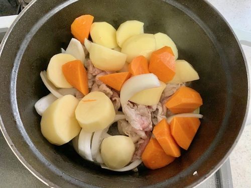 味の決め手は白だし 味わいスッキリ肉じゃがの簡単レシピ Macaroni