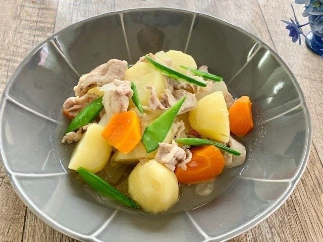 味の決め手は白だし 味わいスッキリ肉じゃがの簡単レシピ Macaroni