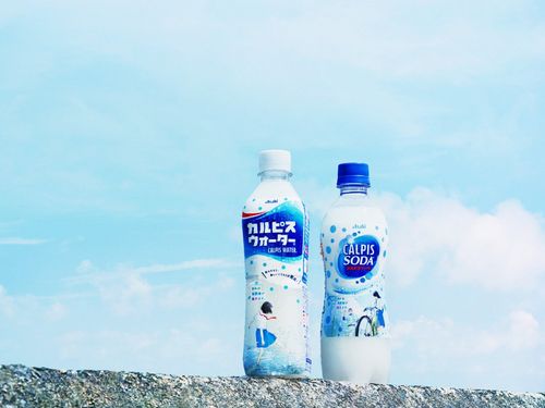 カルピスの夏限定パッケージがSNSで話題騒然！青春全開のからくりに