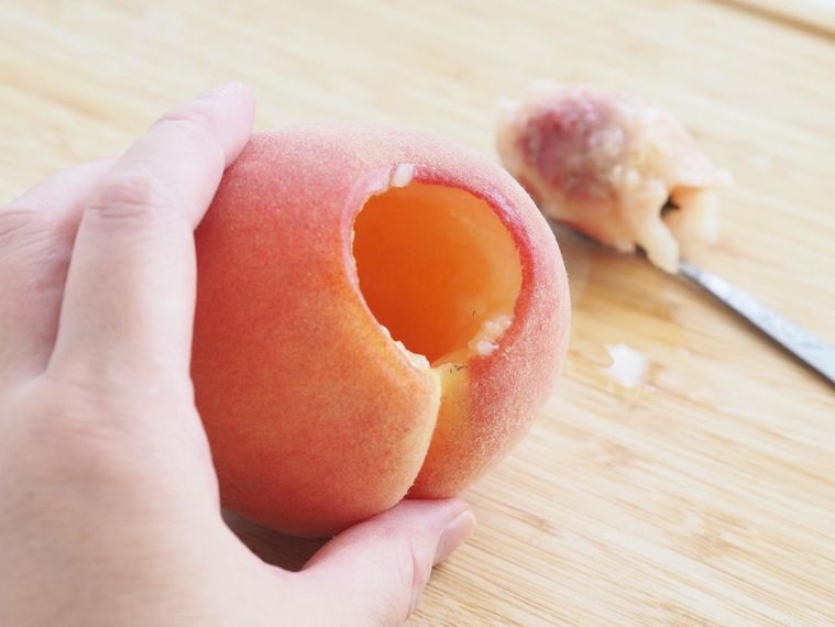 SNSを席巻!韓国発おうちスイーツ「グリークモモ」の上手な作り方の画像