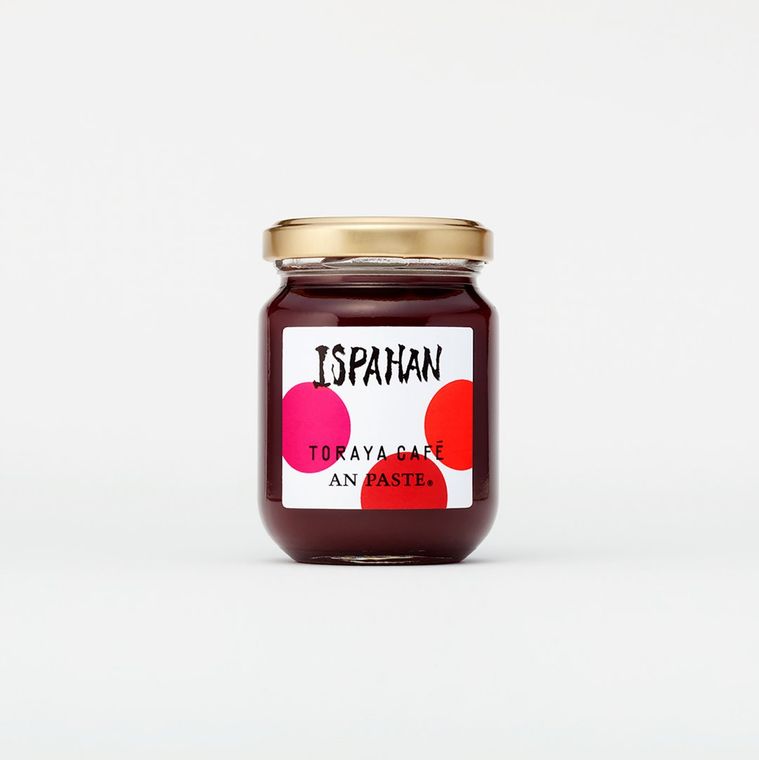 とらや×ピエール・エルメ・パリがコラボ!イスパハンの風味を生かした羊羹が新発売の画像