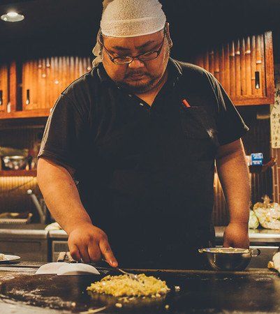 打倒カレーうどん!? 牛すじカレー焼きそば専門店「やいやい」が原宿に開店の画像