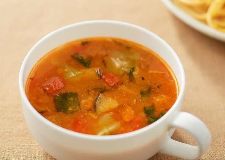 忙しいときのひと品に。無印良品から野菜たっぷり「食べるスープ」が新発売!の画像