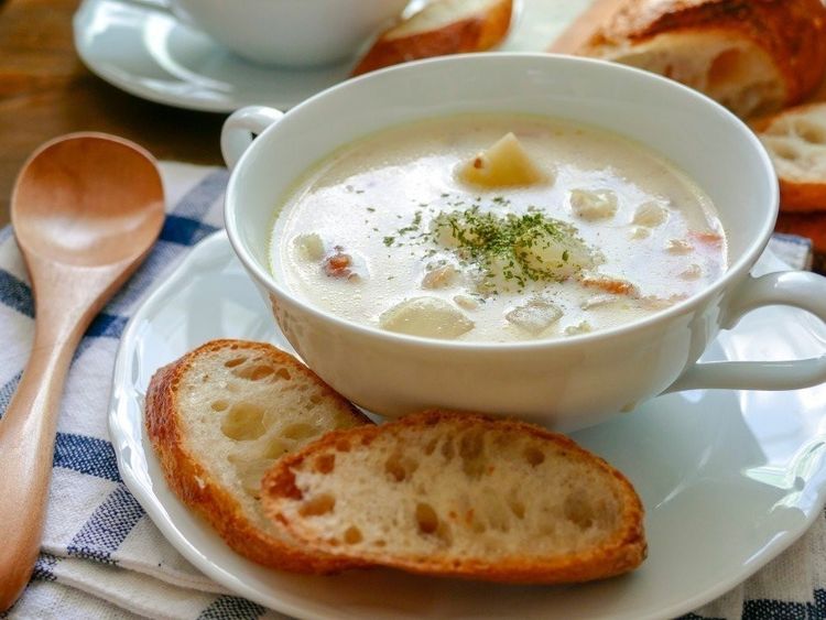 牛乳とコンソメで作る クラムチャウダー の簡単レシピ Macaroni