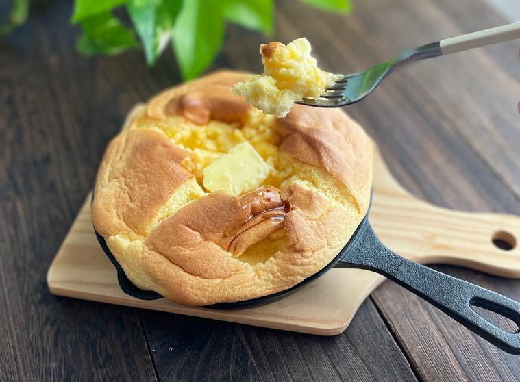 ダイソースキレットで作ったパンケーキを実食中