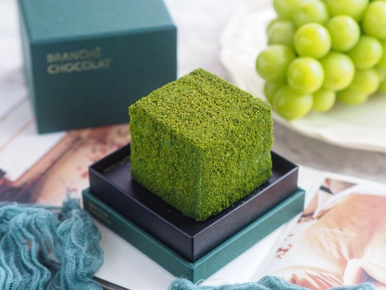 元スガラボシェフの新スイーツ。濃厚抹茶の「カレ・オ・ショコラ」を実食レビュー!の画像