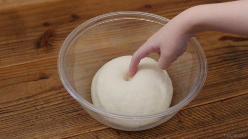 材料4つだけで作れる！はじめての手ごねパン【パン作りは楽しい ! #2
