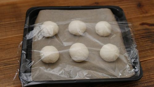 材料4つだけで作れる！はじめての手ごねパン【パン作りは楽しい ! #2