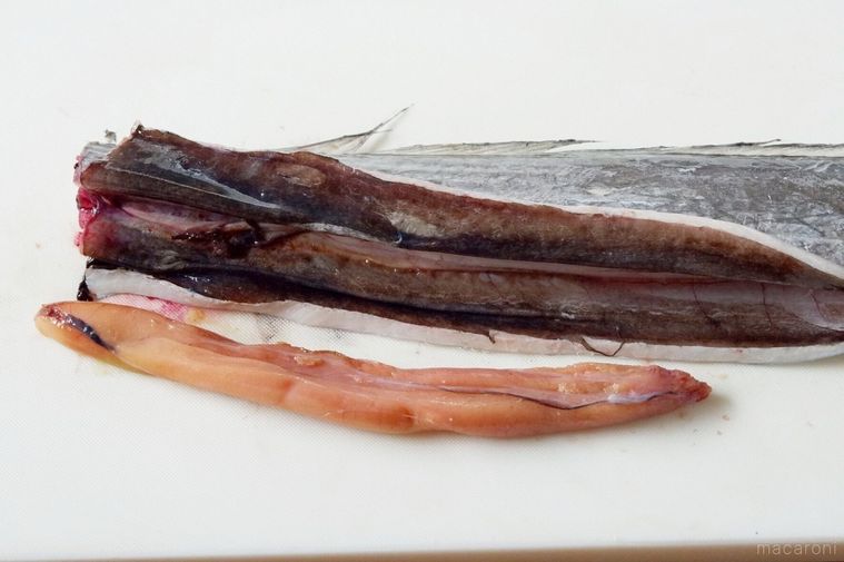 ふっくら食感がたまらない 太刀魚の煮付け の作り方 Macaroni