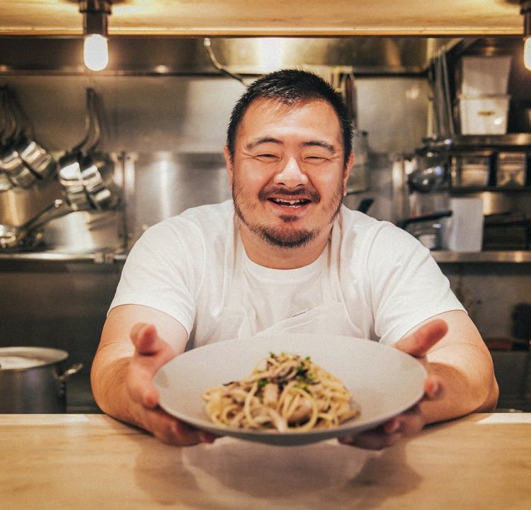 新西洋料理体系　料理本　シェフを目指す方にも 新西洋料理体系料理本シェフを目指す方にも
