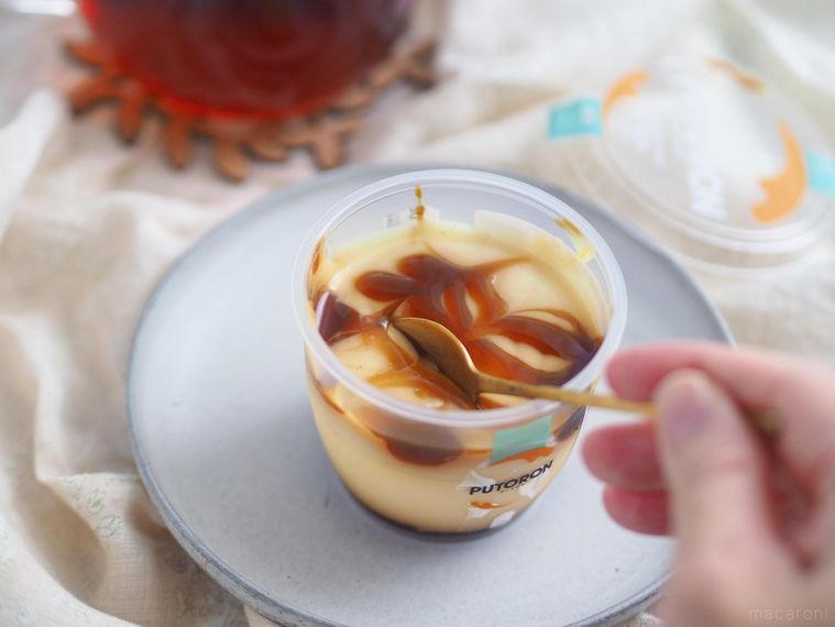 固めプリン党も納得の味。ローソン新作「プートロン」が極上すぎる口どけ…の画像