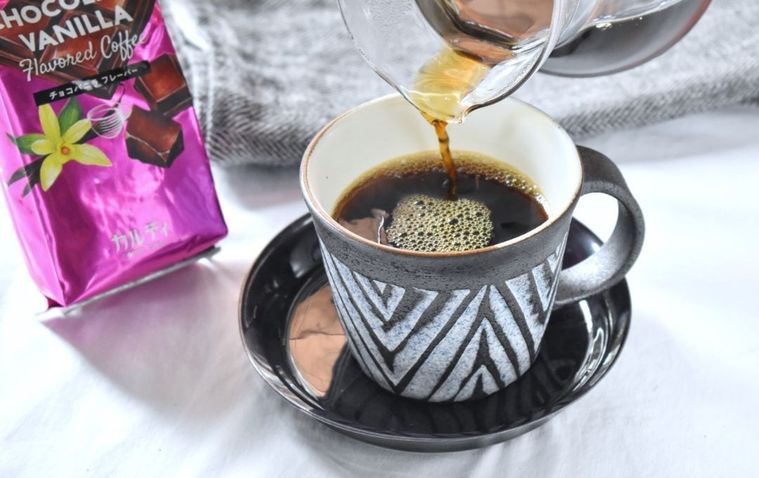 カルディ初のフレーバーコーヒーが登場!コーヒー好きが全3種を飲み比べの画像