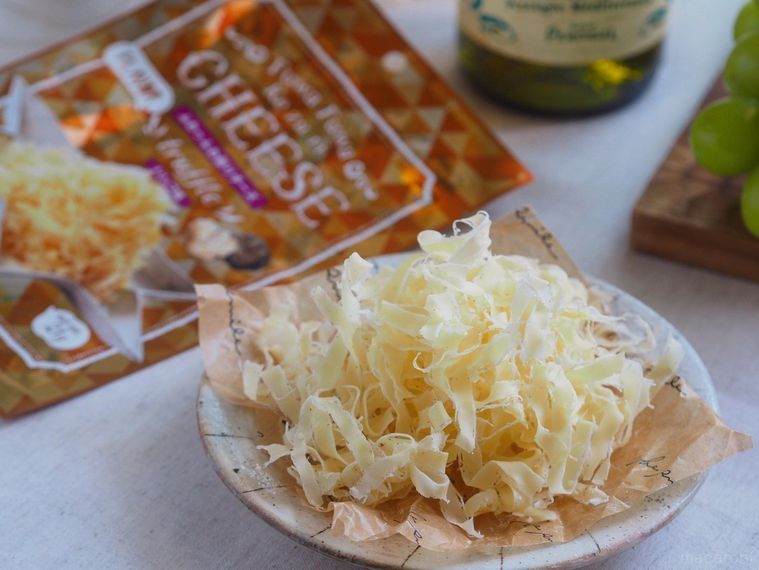 香りまでごちそう。カルディ「ふわっふわ削りチーズ」至極のトリュフ味を贅沢レビュー!の画像