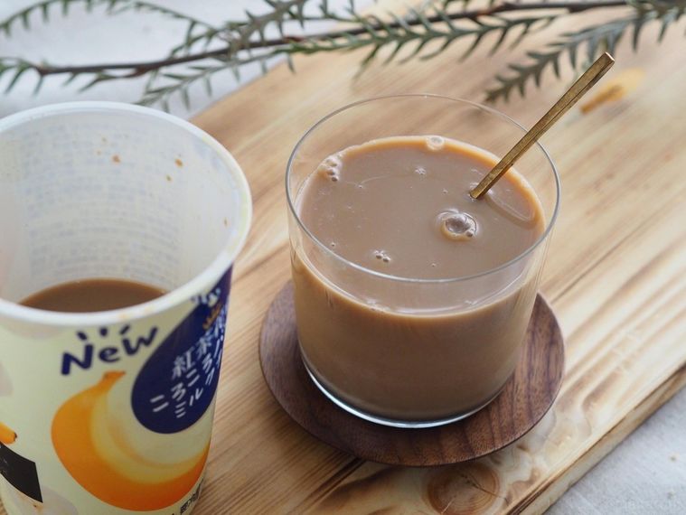 紅茶花伝に “果肉入りミルクティー” 誕生!ころころバナナがいい仕事をしてますの画像