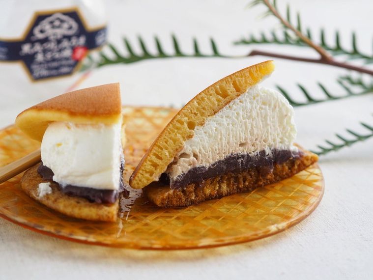 今までのどら焼きと違う!ファミマ「黒みつしみうま生どら焼」が反則級のおいしさ…の画像