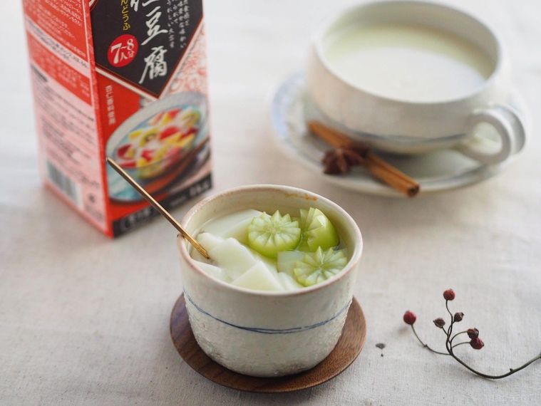 売れる理由がある。業務スーパーの殿堂入りスイーツ「杏仁豆腐」のおいしい食べ方の画像
