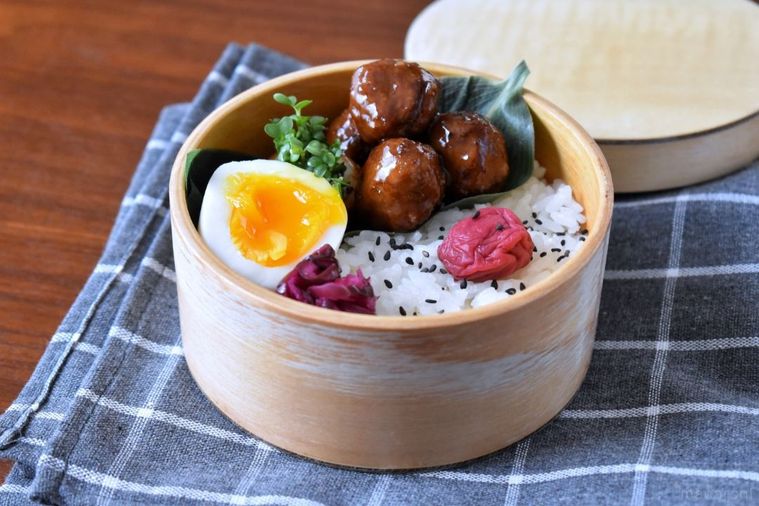 大豆ミート「ミートボール」が入ったお弁当