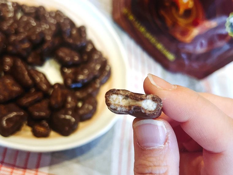 アイランドプリンセスのチョコあられの断面