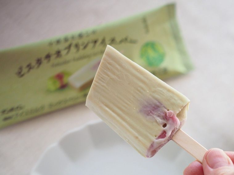ピスタチオアイス部門暫定1位!「ピスタチオプリンアイスバー」のねっとり感は体験する価値ありの画像