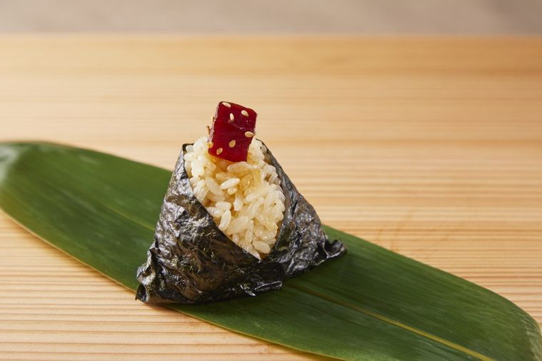 令和に復活!? 大阪・難波の新店「むすび寿司」で江戸時代のボリュームにぎり寿司を堪能の画像