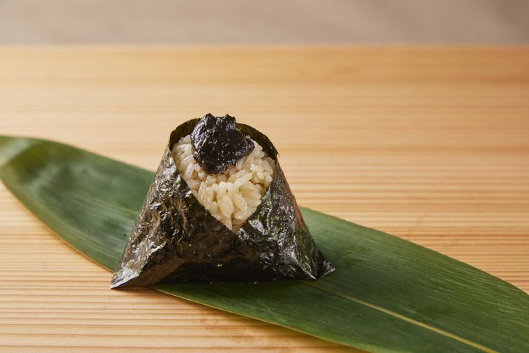 令和に復活!? 大阪・難波の新店「むすび寿司」で江戸時代のボリュームにぎり寿司を堪能の画像