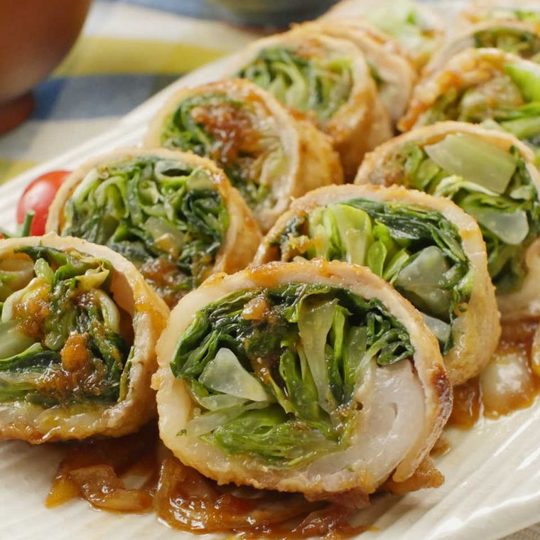 白い皿にのった、はちみつ生姜焼きロール