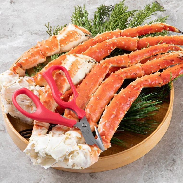 今年も登場!貝印からこだわりの蟹と「かにはさみさばき名人!」のセットが発売中の画像