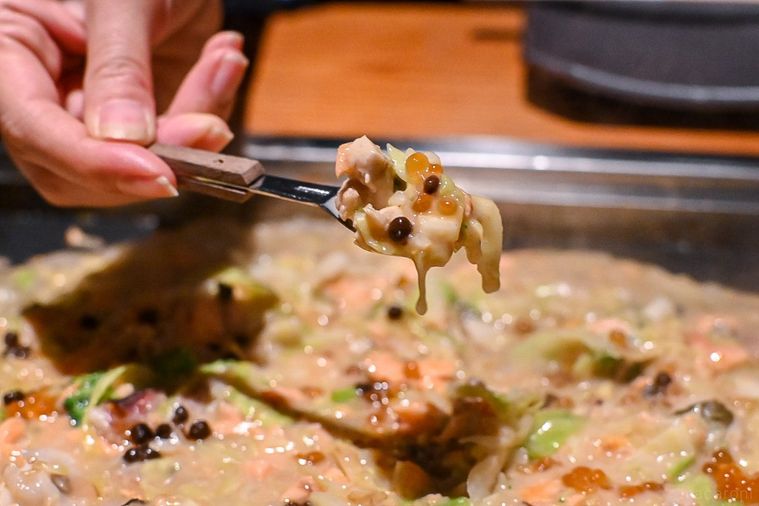 進化系もんじゃ!「KOBOREYA(こぼれや)月島」で山形牛や魚介があふれるもんじゃを堪能の画像
