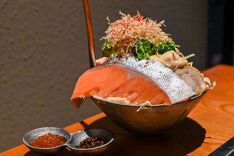 進化系もんじゃ!「KOBOREYA(こぼれや)月島」で山形牛や魚介があふれるもんじゃを堪能の画像