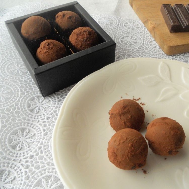 簡単で失敗なし 材料3つでできる 生チョコトリュフ の作り方 Macaroni