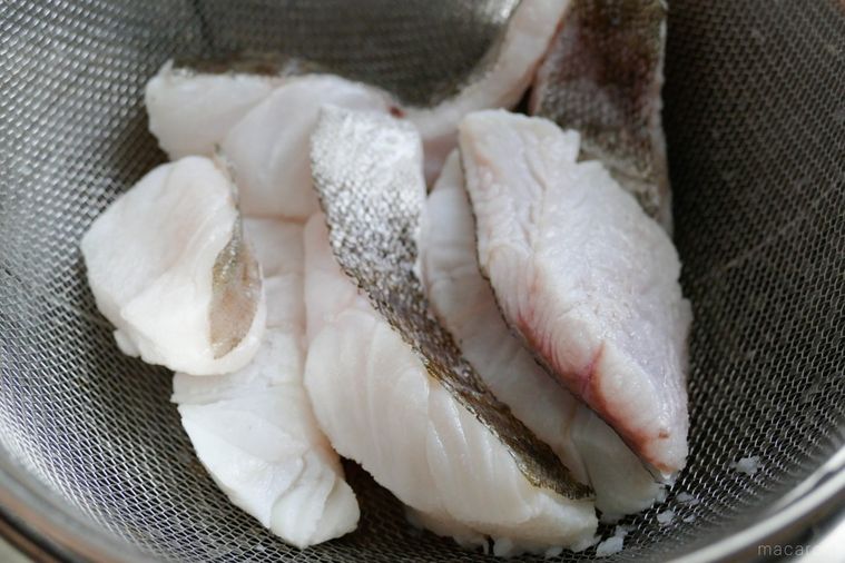 みそ味でほっこり くさみを少なくする たら鍋 の下処理と作り方 Macaroni みそ味でほっこり くさみを少なくする たら鍋 の下処理と作り方 Macaroni