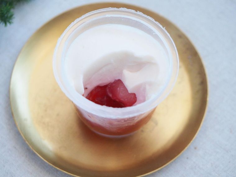 次々押し寄せる食感。ローソン新作「もちカフェいちご」のもちとろ感が幸せすぎる…!の画像