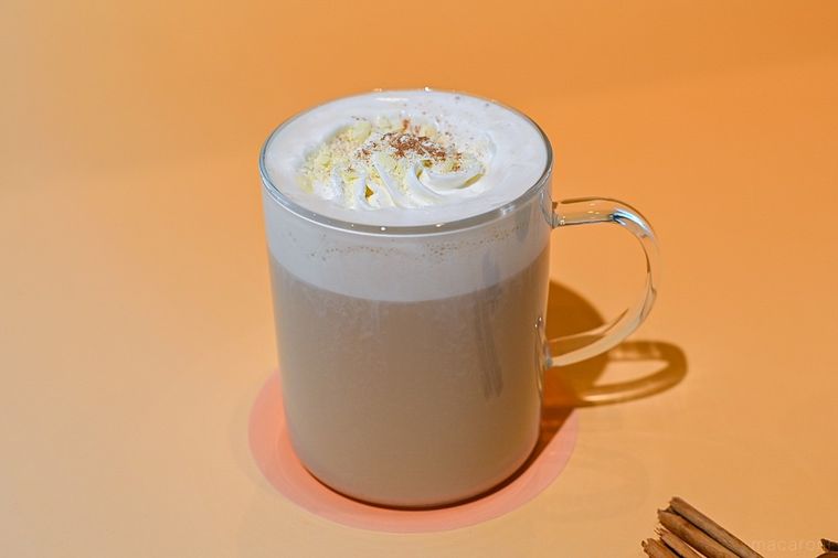 スターバックスのチャイ＆ホワイトチョコレートティーラテ