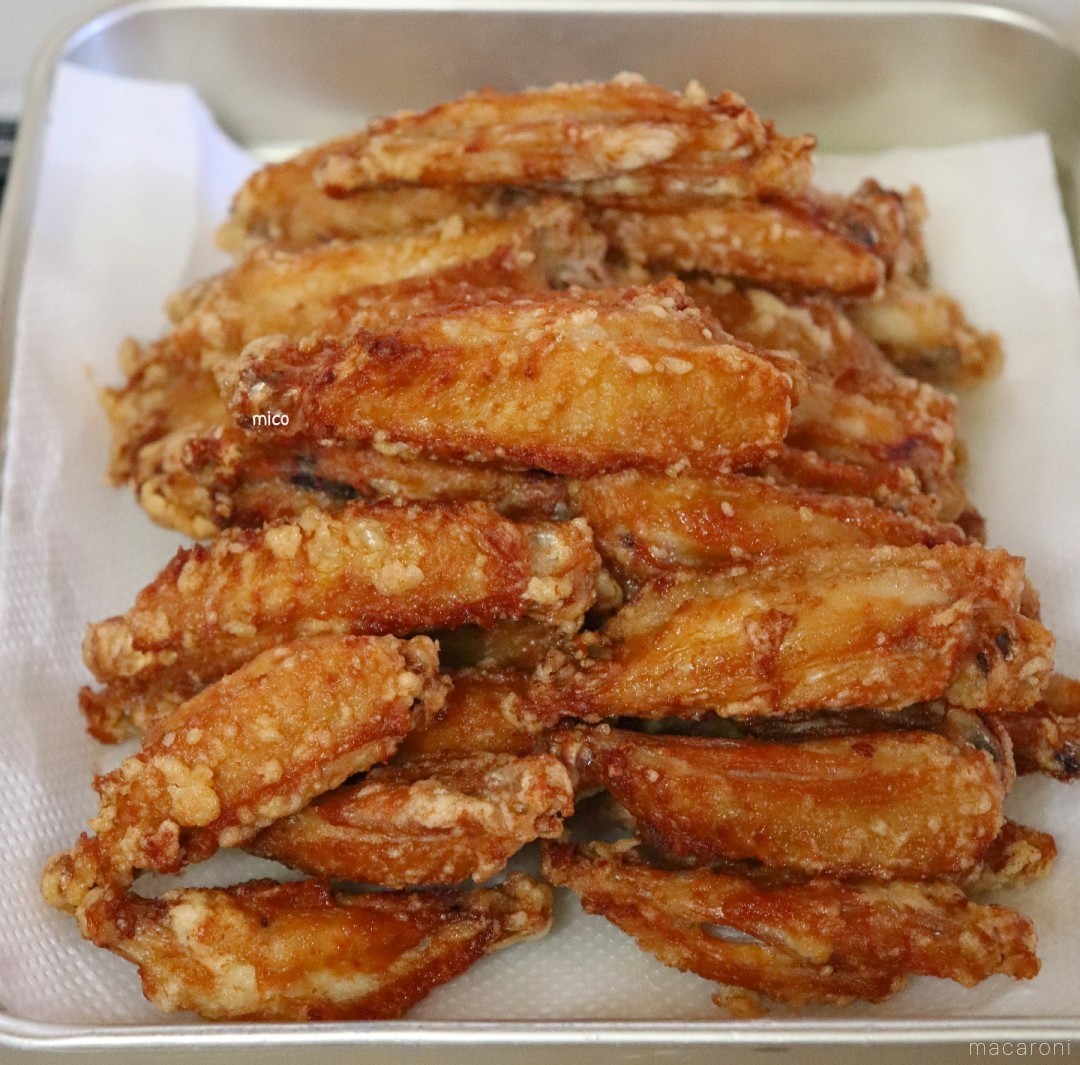 ひとつ食べたらエンドレス！やみつき手羽中甘辛チキン - macaroni