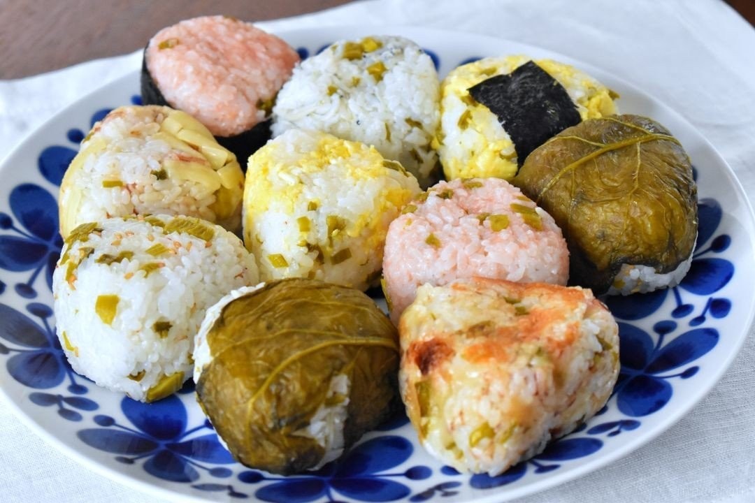 味わいと彩りが自慢 高菜おにぎり レシピ5選 Macaroni 味わいと彩りが自慢 高菜おにぎり レシピ5選 Macaroni