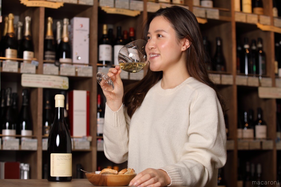 女性に大人気！恵比寿君嶋屋で「ネオ角打ち」体験【Vol.2 女子ひとり飲みのはじめ方。】 macaroni