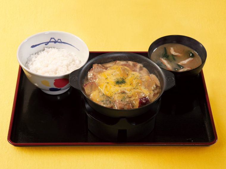 復刻メニュー総選挙で第1位!松屋の「シュクメルリ鍋定食」が1月19日から復活決定の画像