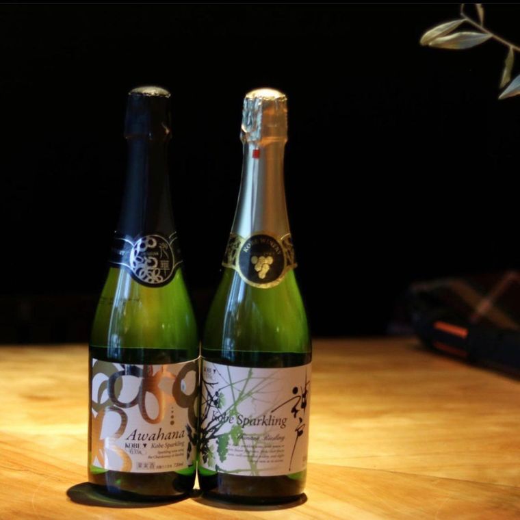 神戸ワインが並んでいる