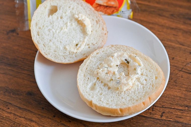 こんなの待ってた!「ファミチキ専用バンズ」はアレンジも無限に楽しめる最強パンだった…の画像