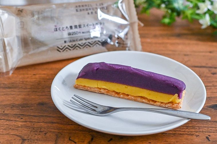 芋好きは絶対食べるべき。ローソン新作「ほくとろ豊潤紫スイートポテト」は3層仕立ての贅沢スイーツの画像