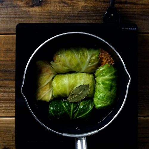 トマト缶で ロールキャベツのトマト煮込み Macaroni