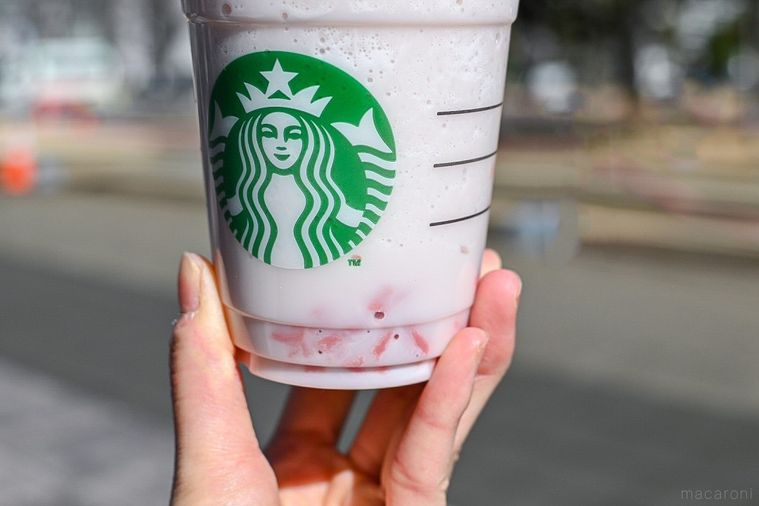 最速レポ!スタバ新作「さくらふわり ベリー フラペチーノ®」は2021年も売り切れ必至の画像