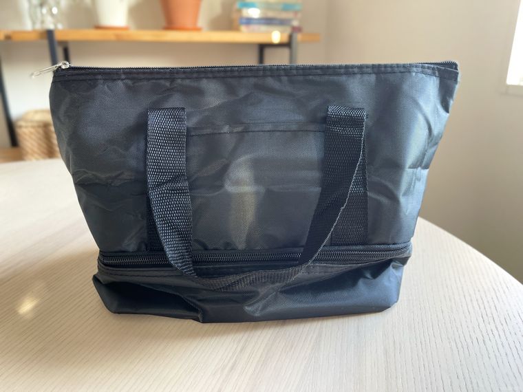 ダイソーランチバッグ二段式のパッケージ