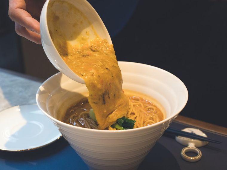 日本初上陸の上海蟹専門店!「蟹王府(シェワンフ)日本橋店」でお得な上海蟹ランチを体験の画像