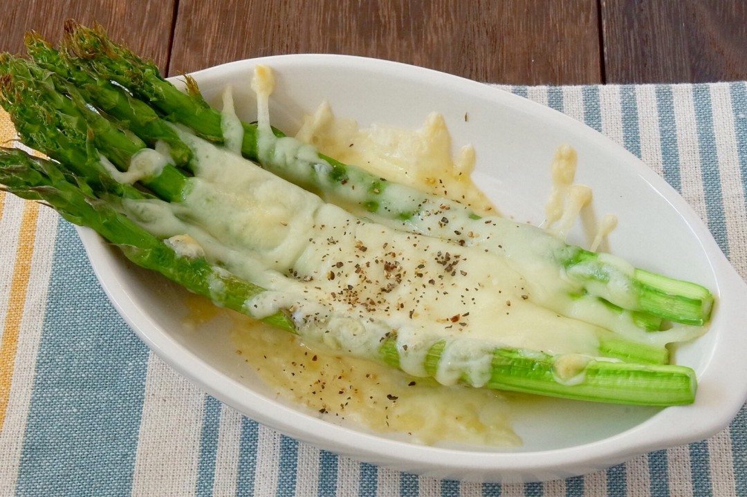 パパッと10分 アスパラのチーズ焼き の作り方とおすすめレシピ3選 Macaroni