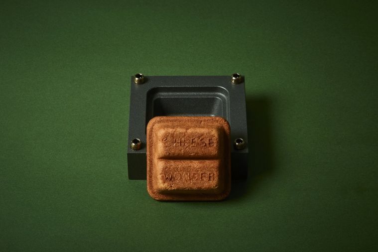 ふわふわザクザクで地球にもおいしい新発明!チーズケーキ「CHEESE WONDER」が新発売の画像
